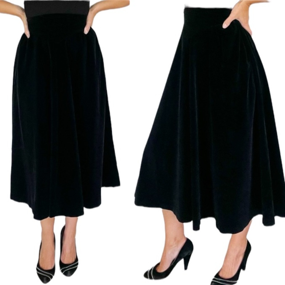 Vintage Pandora black velvet midi skirt size medium